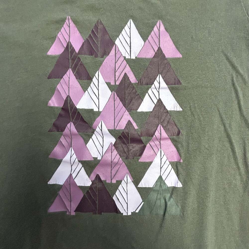 Columbia Sportswear Women's Gray Short Sleeve Graphic T-Shirt - Picture 2 of 4